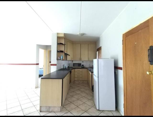 3 BEDROOM APARTMENT FOR SALE IN DALPARK EXT 1
